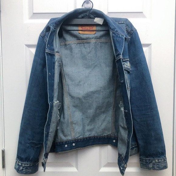 Levi Strauss & Co Women's Medium Denim Jean Jacket, 72334 - Picture 6 of 7